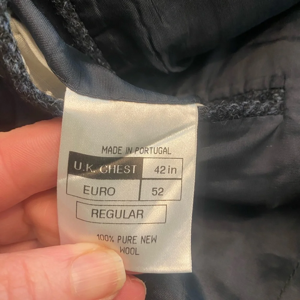 Harris Tweed Men's Dark Charcoal Herringbone Sport Coat